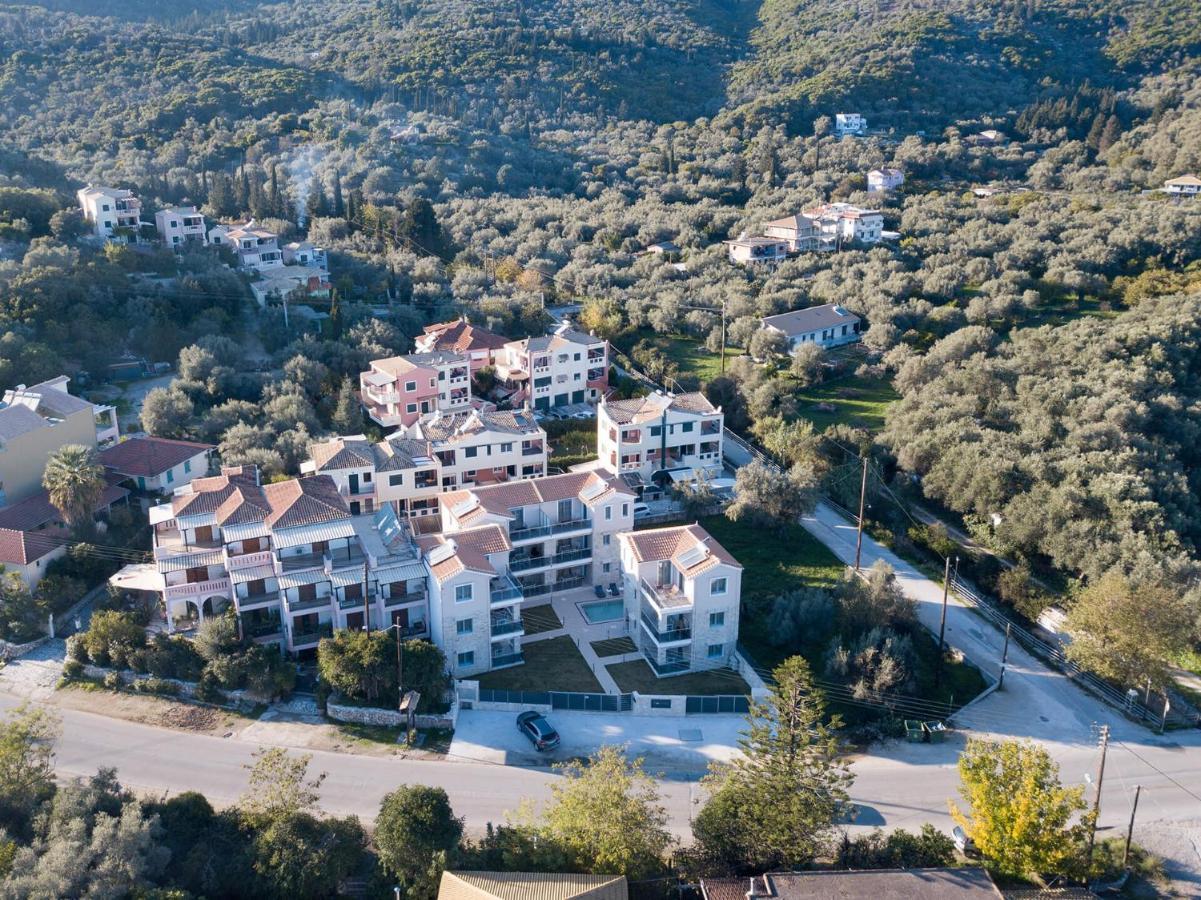 Momento Luxury Apartments Walking Distance From The Beach Nikiana Eksteriør billede