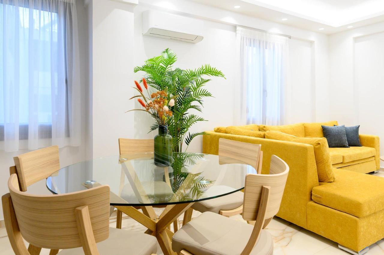 Momento Luxury Apartments Walking Distance From The Beach Nikiana Eksteriør billede