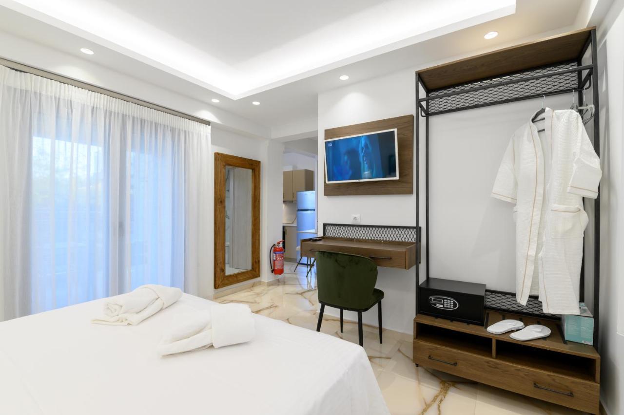 Momento Luxury Apartments Walking Distance From The Beach Nikiana Eksteriør billede
