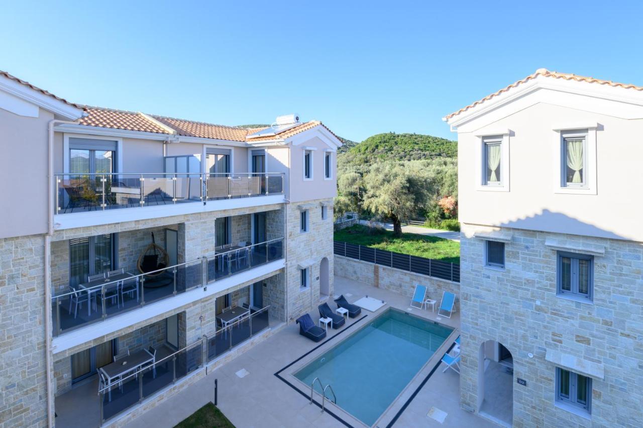 Momento Luxury Apartments Walking Distance From The Beach Nikiana Eksteriør billede
