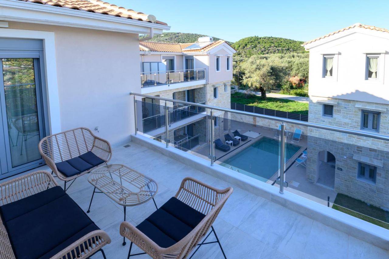Momento Luxury Apartments Walking Distance From The Beach Nikiana Eksteriør billede