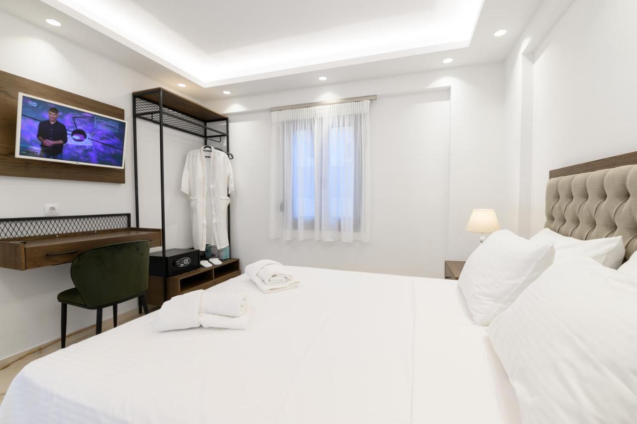 Momento Luxury Apartments Walking Distance From The Beach Nikiana Eksteriør billede
