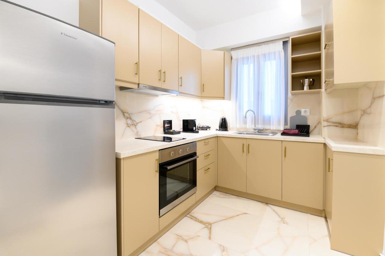 Momento Luxury Apartments Walking Distance From The Beach Nikiana Eksteriør billede
